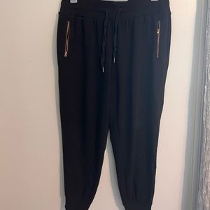 LIVI joggers